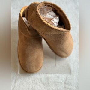 Unisex Totes Cozy Tan Boots